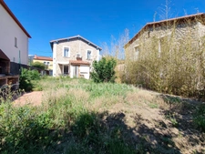 MAISON AVEC JARDIN, à PRADES