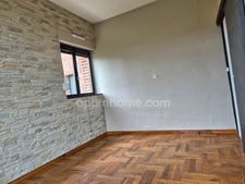 Fermette rénovée 200m2 hab offrant 6 chambres + 1 bureau