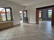 Fermette rénovée 200m2 hab offrant 6 chambres + 1 bureau
