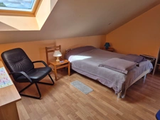 Maison individuelle 4 chambres + 1 bureau + jardin + garage 2V