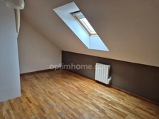 Fermette rénovée 200m2 hab offrant 6 chambres + 1 bureau