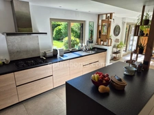 Maison individuelle 5 chambres offrant 182m2 hab sur parcelle de 860m2