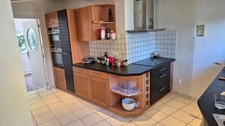 Villa d'architecte plain pied 298m2 sur parcelle de 5983m2