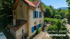 Maison atypique avec dépendance sur 1 550 m², sans vis-à-vis, à Barrême