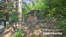 Maison atypique avec dépendance sur 1 550 m², sans vis-à-vis, à Barrême