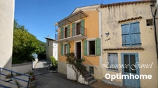 Maison de village avec balcon, vaste garage et vue sur les montagnes – Barrême
