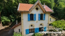 Maison atypique avec dépendance sur 1 550 m², sans vis-à-vis, à Barrême