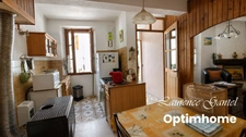 Maison de village avec balcon, vaste garage et vue sur les montagnes – Barrême