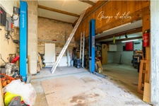  A vendre 21 Corcelles les Monts. Ancien corps de ferme de caractère avec piscine, dépendances et équipements récents 