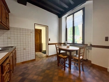 Maison de caractère avec jardin, garage double et beau potentiel centre Arnay-le-Duc / 40mn de DIJON