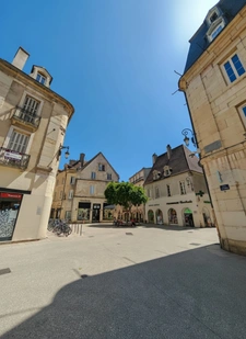 Appartement T2 ancien hypercentre avec balcon