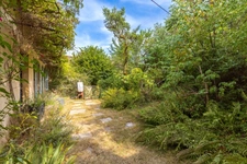  A vendre 21 Corcelles les Monts. Ancien corps de ferme de caractère avec piscine, dépendances et équipements récents 