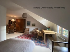 Aux pieds de la Cathédrale et de l'évêché, grande  maison avec terrasse et parking