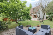 Maison individuelle 5 pièces de 107m² avec garage et jardin