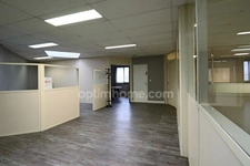 À LOUER – Local d’activité avec bureaux – 250 m² – Croissy-Beaubourg  (77)