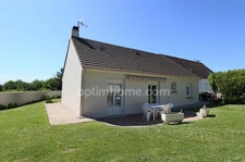 Maison 5 pièces de plain-pied avec jardin et garage MOUSSY LE NEUF (77)