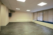 À LOUER – Local d’activité avec bureaux – 250 m² – Croissy-Beaubourg  (77)