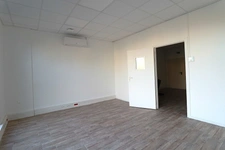 Local/bureau à louer Plessis-Belleville (60)