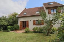 Maison individuelle 5 pièces de 107m² avec garage et jardin