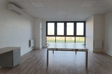 À louer — Bureau 47 m² Plessis-Belleville (60)