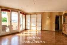 Rare à Chamalières : T4 avec terrasse 40 m², jardin privatif, piscine et garage