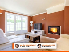 LA MONNERIE LE MONTEL : Grande maison entièrement rénovée