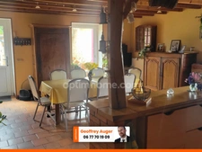 Maison avec terrasse panoramique, piscine sous dôme et grand terrain clos – secteur calme proche de Thouars