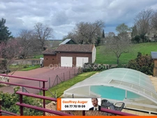 Maison avec terrasse panoramique, piscine sous dôme et grand terrain clos – secteur calme proche de Thouars