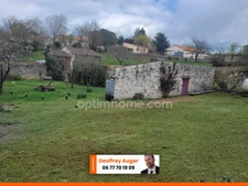 Maison avec terrasse panoramique, piscine sous dôme et grand terrain clos – secteur calme proche de Thouars