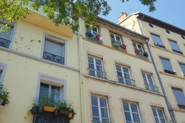 Appartement à vendre 2 pièces LYON 9EME ARRONDISSEMENT (69) - Quai de Scize - Front de Saone