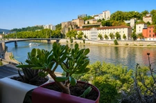 Appartement à vendre 2 pièces LYON 9EME ARRONDISSEMENT (69) - Quai de Scize - Front de Saone