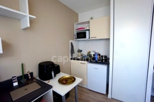 STUDIO meublé - REVENTE en résidence étudiante gérée pour investisseur LMNP/LMP -- Lyon 8