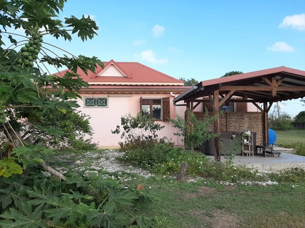 Dpt Guadeloupe (971), à vendre SAINT FRANCOIS maison P5 de 134,03 m² - Terrain de 8 528,00 m² - Plain pied