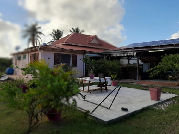 Dpt Guadeloupe (971), à vendre SAINT FRANCOIS maison P5 de 134,03 m² - Terrain de 8 528,00 m² - Plain pied