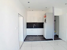 Maison + 2 appartements (T2)