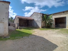 Maison à rénover avec Dépendances