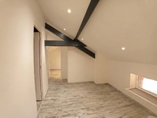 Maison + 2 appartements (T2)