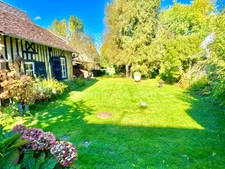 Maison à colombages – 4 chambres – Jardin et dépendance - Saint-Julien-le-Faucon (14140)
