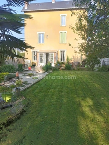 Maison bourgeoise 6 chambres – 216 m² – Jardin arboré, garage et prestations de qualité