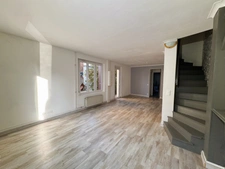 Maison à vendre proche centre-ville Lisieux(14) - 5 chambres - Terrasse et Jardin Privatif