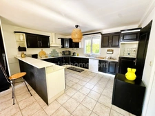 Maison à vendre - Courbépine (27300) - 4 Chambres, Grand séjour, Belle véranda, Dépendance, Jardin clos