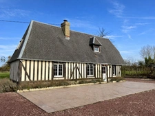 Maison traditionnelle du Pays d’Auge – Dépendances – Terrain de 7 350 m² – CORDEBUGLE (14100)