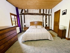 Élégante propriété normande du XIXᵉ siècle – Maison principale, Maison d’amis, dépendances, Parc Paysager