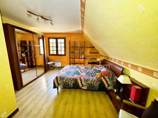 Maison à vendre à Glos (14100), 130 m², 4 chambres, jardin paysager et grand sous-sol, proche Lisieux