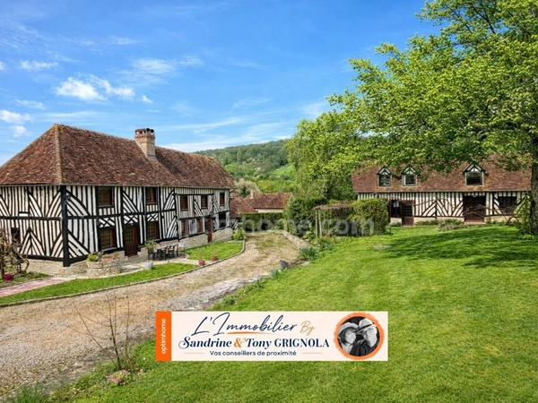 Élégante propriété normande du XIXᵉ siècle – Maison principale, Maison d’amis, dépendances, Parc Paysager