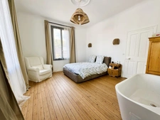 MAISON BOURGEOISE RÉNOVÉE – 250 m² – 10 PIÈCES – JARDIN – GARAGE – LISIEUX