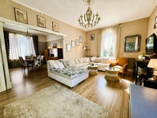 Maison bourgeoise 6 chambres – 216 m² – Jardin arboré, garage et prestations de qualité