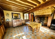 CORPS DE FERME - Maison et  Divers Bâtiments agricoles - 16,4 Hectares - Proche de ORBEC (14)
