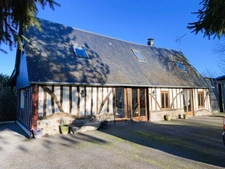 Maison à vendre piscine couverte et Dépendance à usage d'habitation
