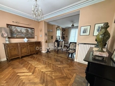 LISIEUX – Maison de caractère, 7 chambres, jardin et vue dégagée, proche centre ville